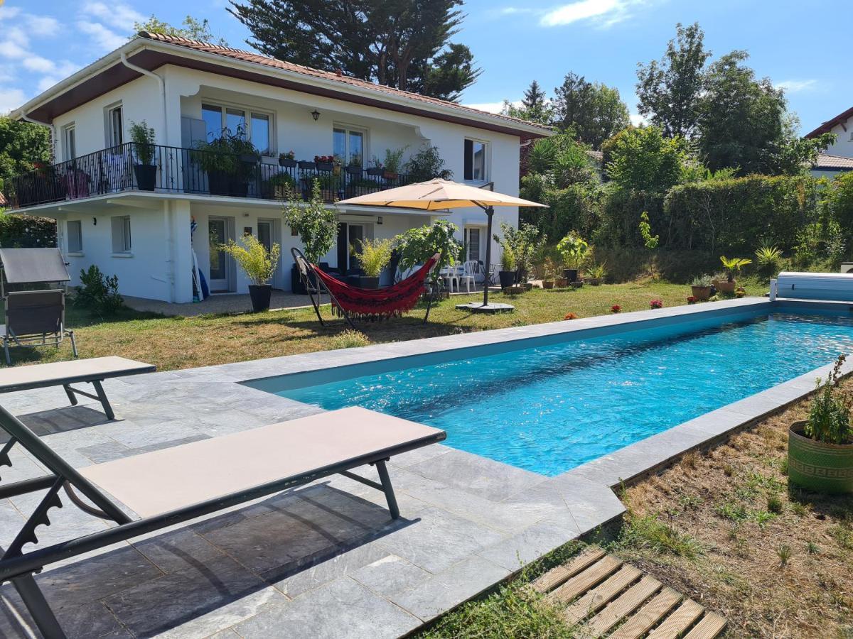 Appartement Avec Cuisine Et Grande Piscine Chauffee Hendaye Exterior foto